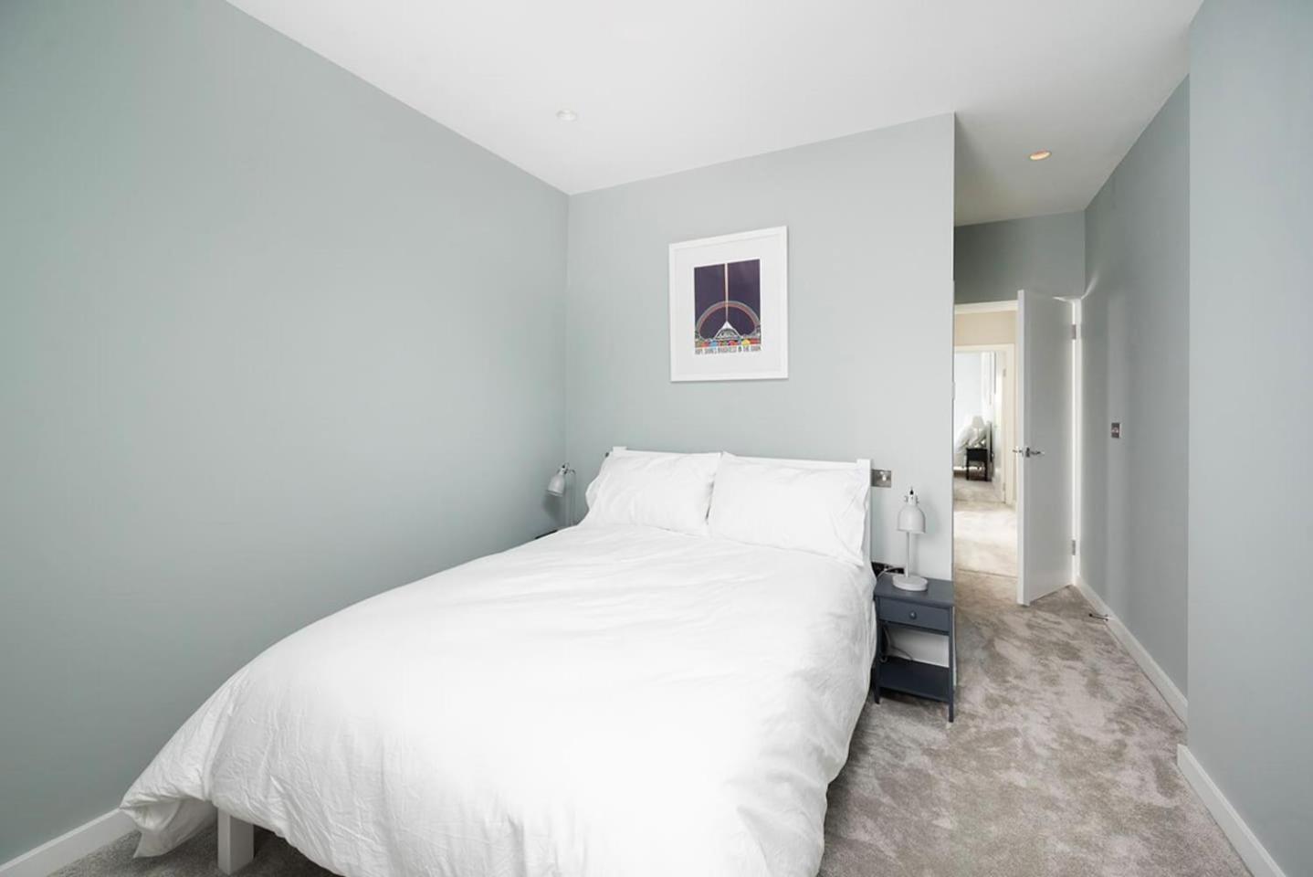 Oak Tree Apartment